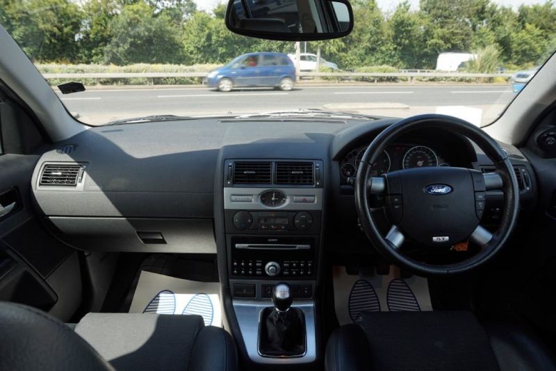 2007 Ford Mondeo 2.2 ST TDCI 5dr image 9