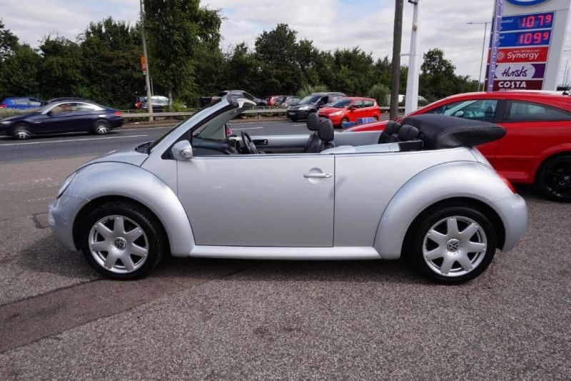 2005 VW Beetle 1.6 2dr image 4