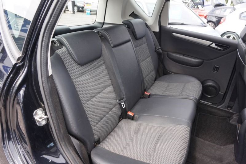 2010 Mercedes A Class A180 5dr image 7