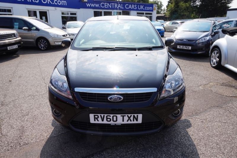 2010 Ford Focus 1.6 Zetec 5dr image 2