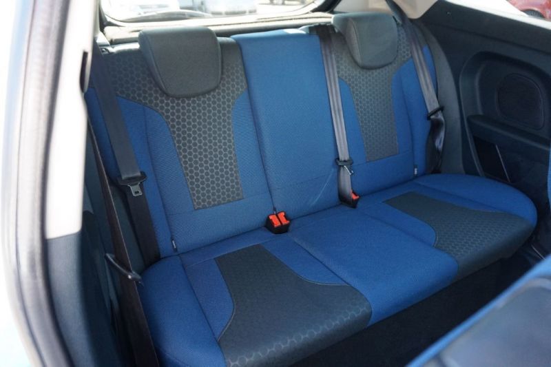 2009 Ford Fiesta 1.6 Zetec 3dr image 7