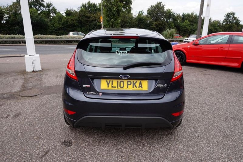 2010 Ford Fiesta 1.6 Zetec S TDCI 3dr image 4