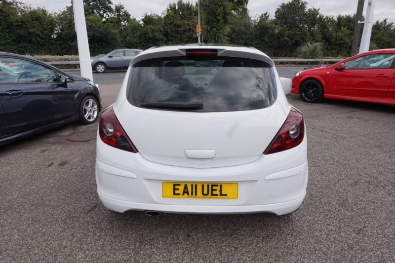 2011 Vauxhall Corsa 1.2 3dr image 4