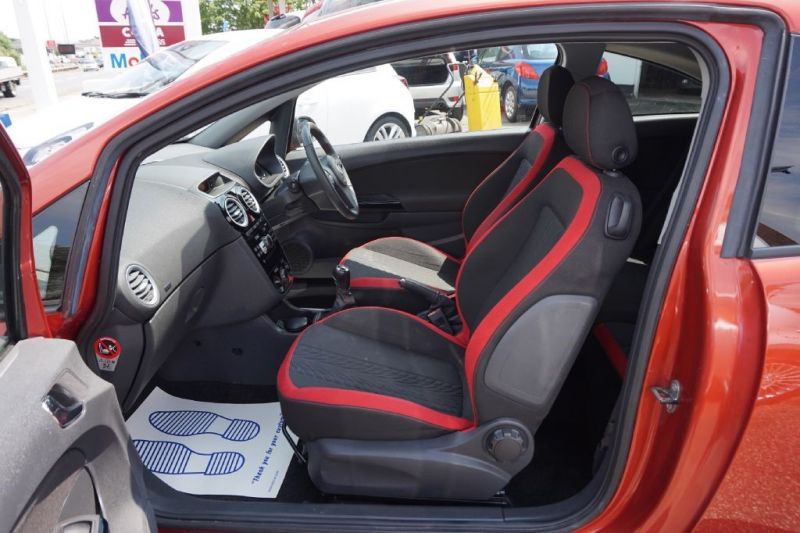 2013 Vauxhall Corsa 1.4 SRI 3dr image 8