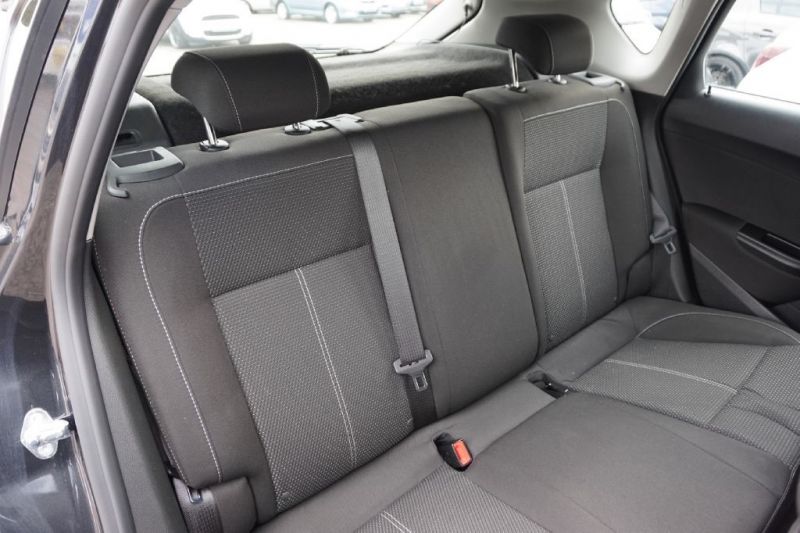 2013 Vauxhall Astra 1.6 SRI 5dr image 7