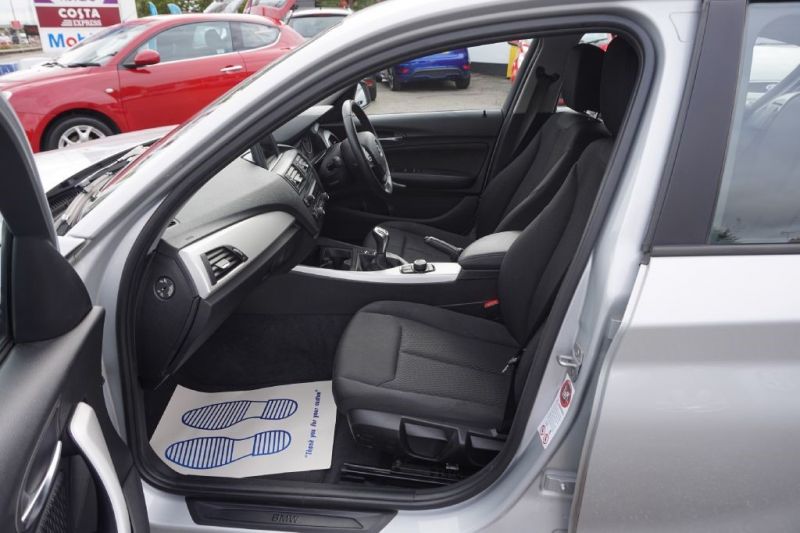 2013 BMW 1 Series 116d 1.6 5dr image 7