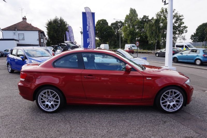 2011 BMW 1 Series 118d 2.0 ES 2dr image 4