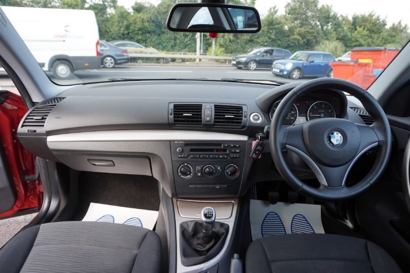 2011 BMW 1 Series 118d 2.0 ES 2dr image 9