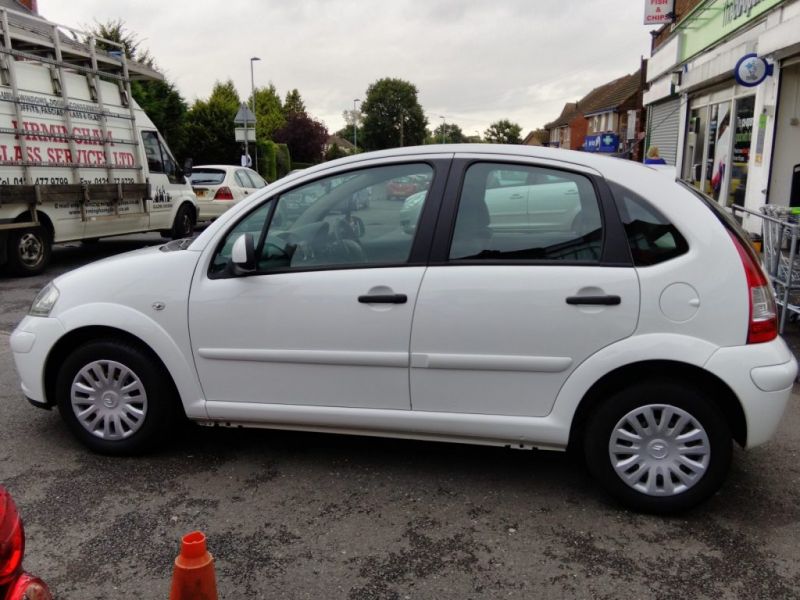 2010 Citroen C3 1.1 First image 4