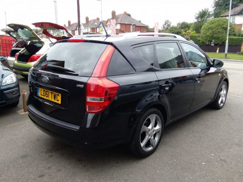 2012 Kia Ceed 3 CRDi image 5