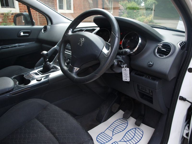 2014 Peugeot 3008 1.6 HDI 5dr image 4
