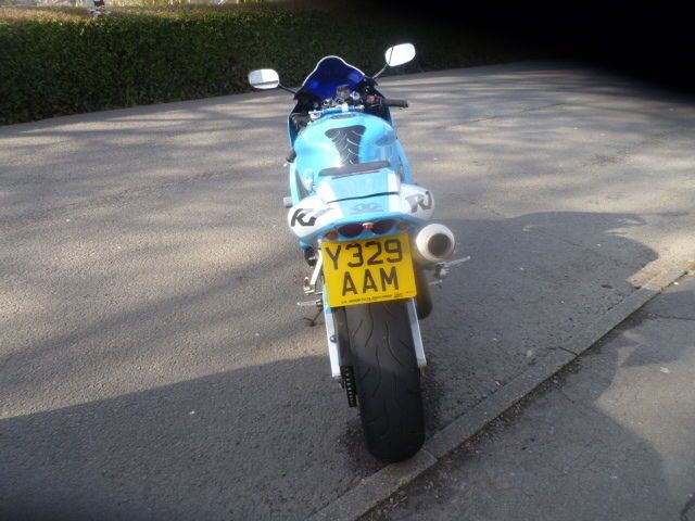 2001 Yamaha R1 image 4