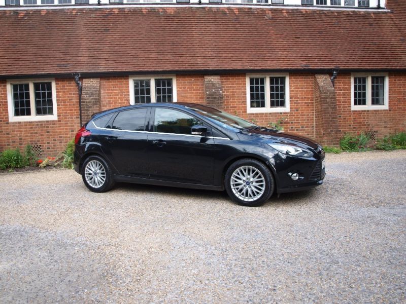2013 Ford Focus 1.0 Zetec Ecoboost 5dr image 1
