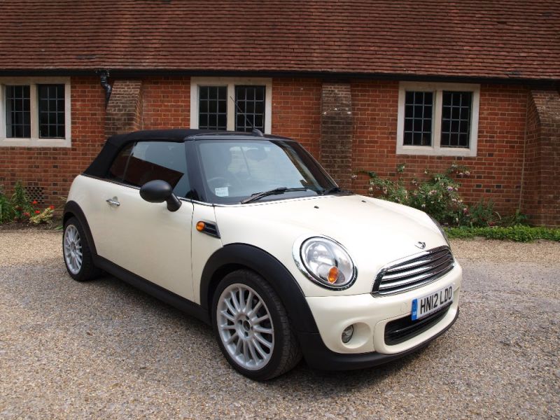 2012 Mini Convertible One 1.6 image 2