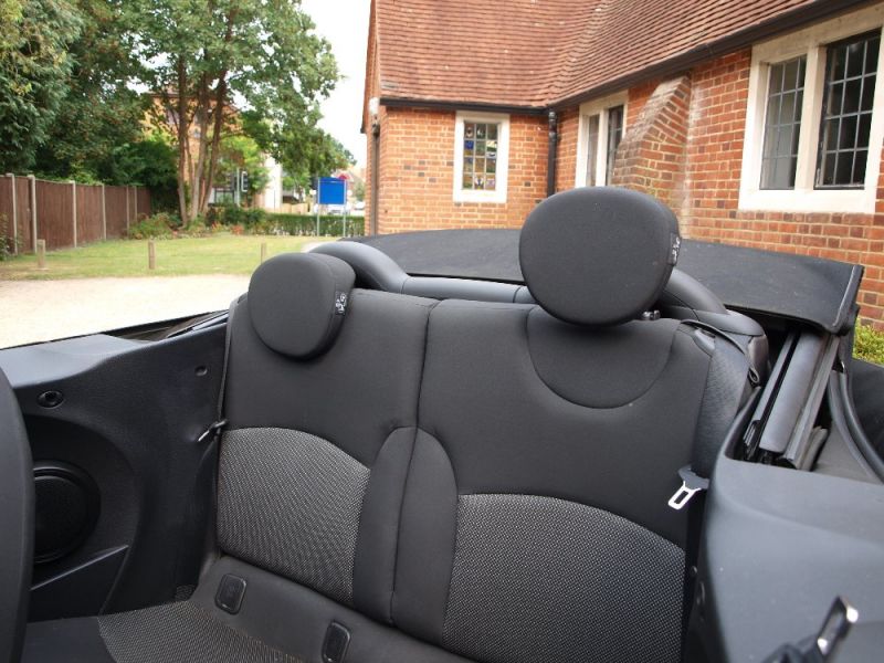2012 Mini Convertible One 1.6 image 9