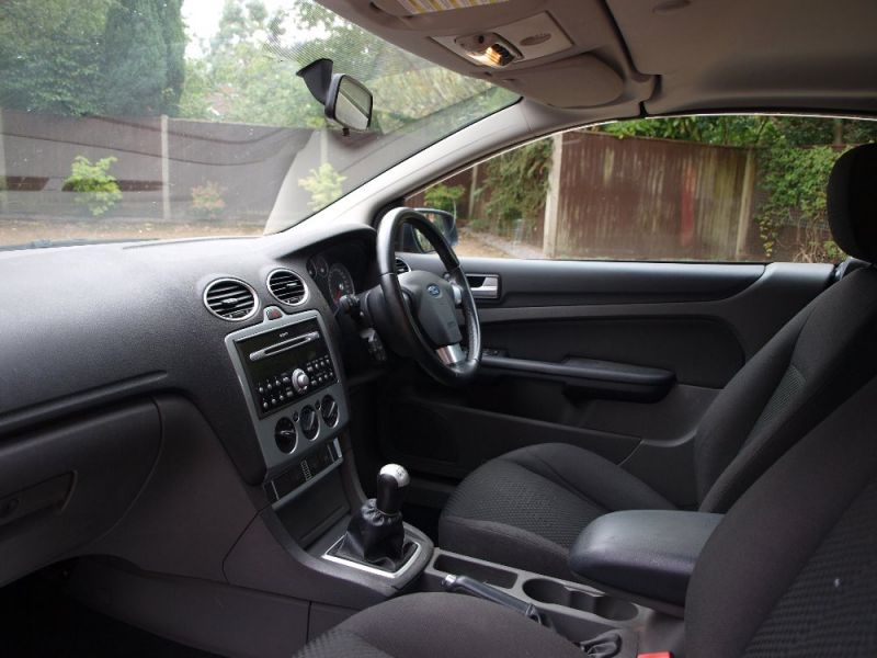 2008 Ford Focus CC2 Convertible 2.0 image 7