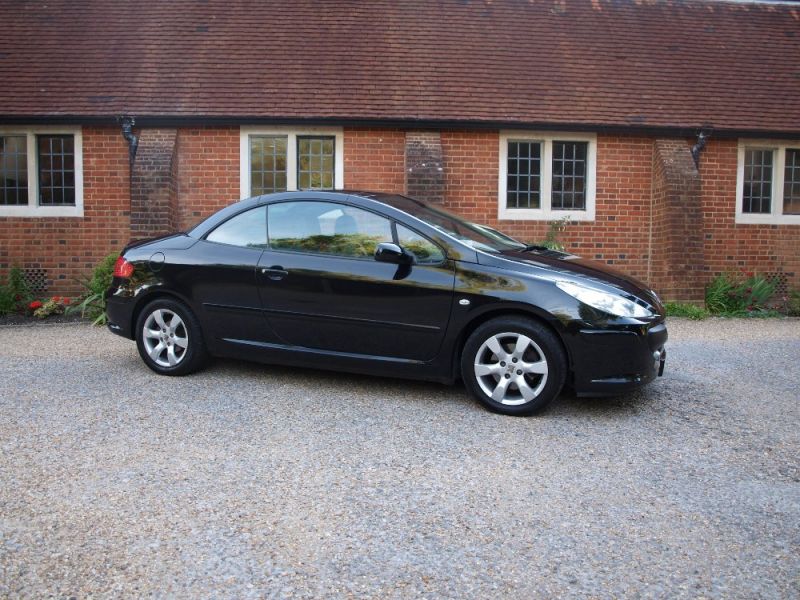 2008 Peugeot 307 Allure Coupe image 4