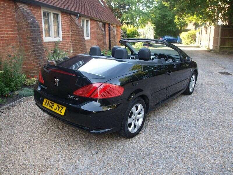 2008 Peugeot 307 Allure Coupe image 5