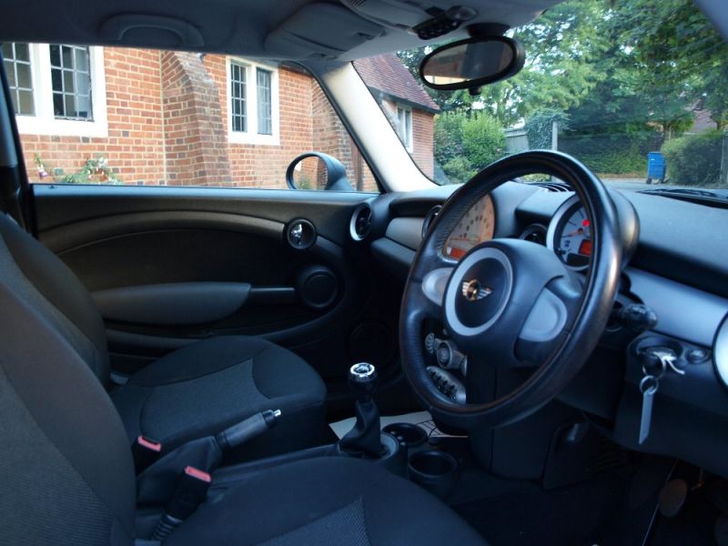 2009 Mini Hatch 1.4 One image 5
