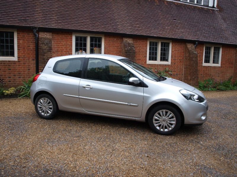 2012 Renault Clio 1.2 image 1