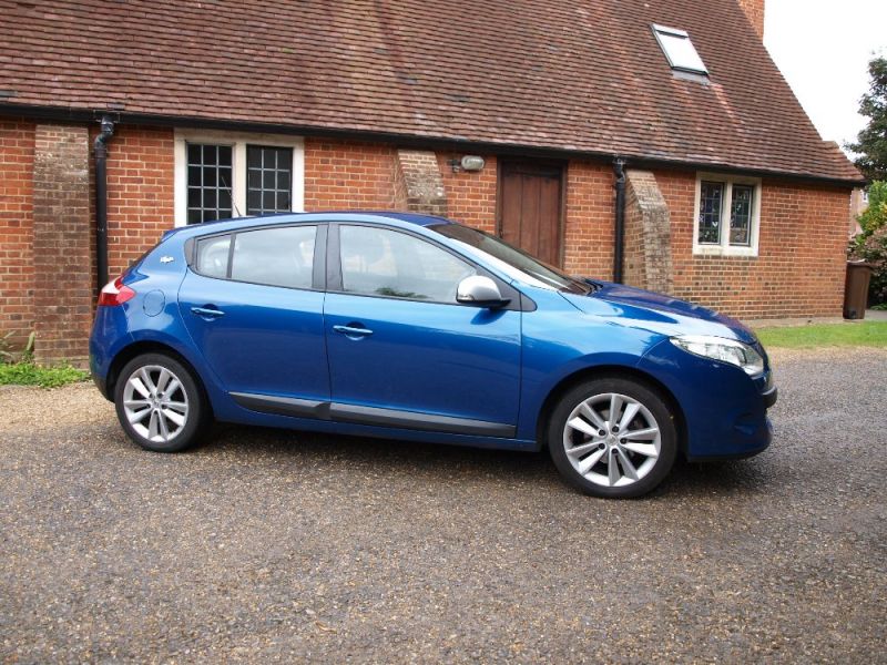 2010 Renault Megane I-Music 1.6 VVT 5dr image 1