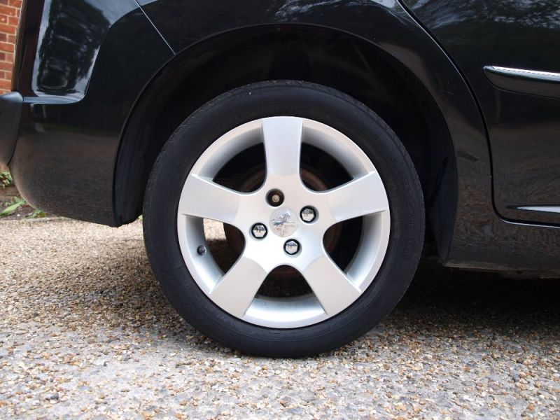 2010 Peugeot 207 HDI 1.6 SW Sport image 5