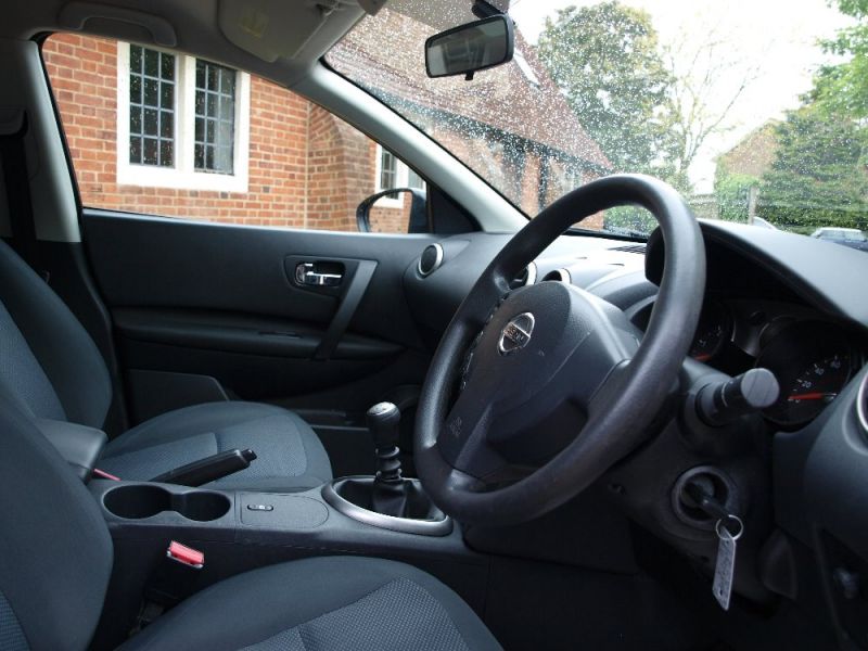 2008 Nissan Qashqai Visia 2.0 DCI 5dr image 6