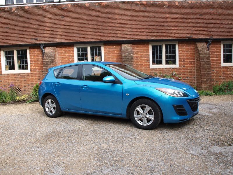 2010 Mazda 3 1.6 TS 5dr image 1