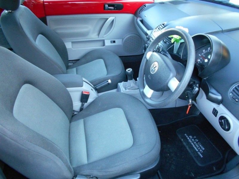 2004 VW Beetle 1.6 8V image 7