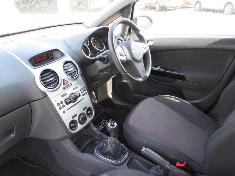 2006 Vauxhall Corsa 1.2 SXI 16V image 7