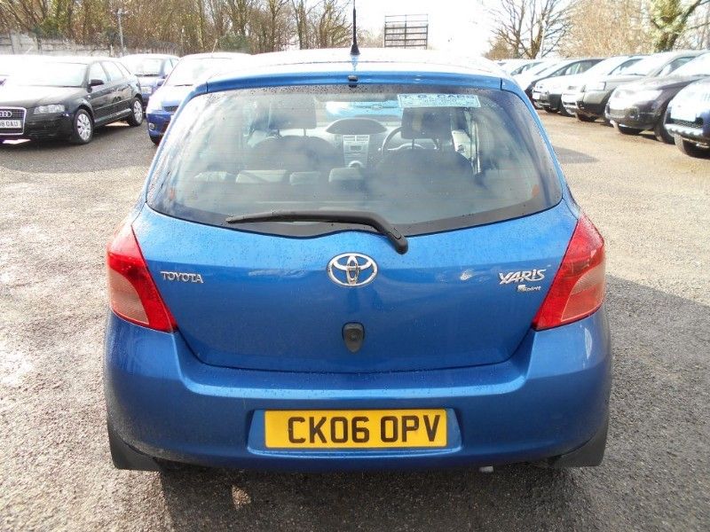 2006 Toyota Yaris 1.3 T Spirit VVT-I image 4