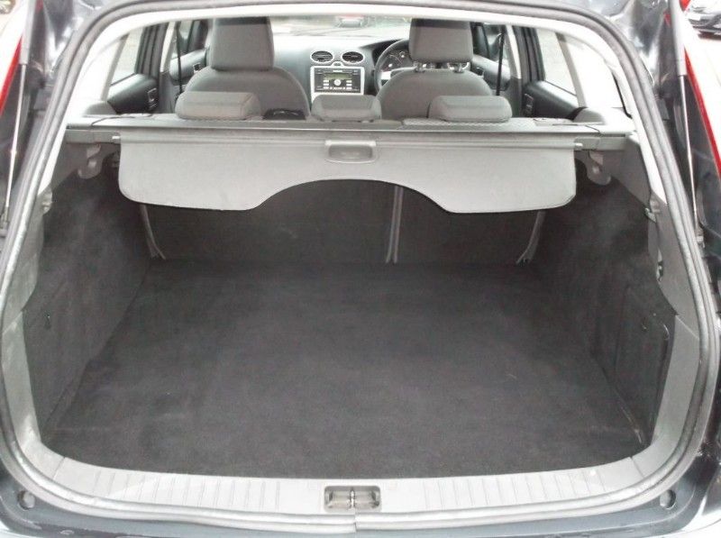 2006 Ford Focus 1.6 LX TDCI image 9