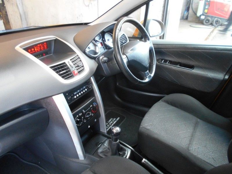 2006 Peugeot 207 1.4 Sport image 7