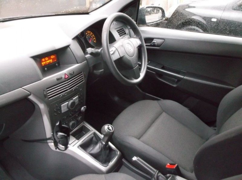 2006 Vauxhall Astra 1.6 Life 16V image 7