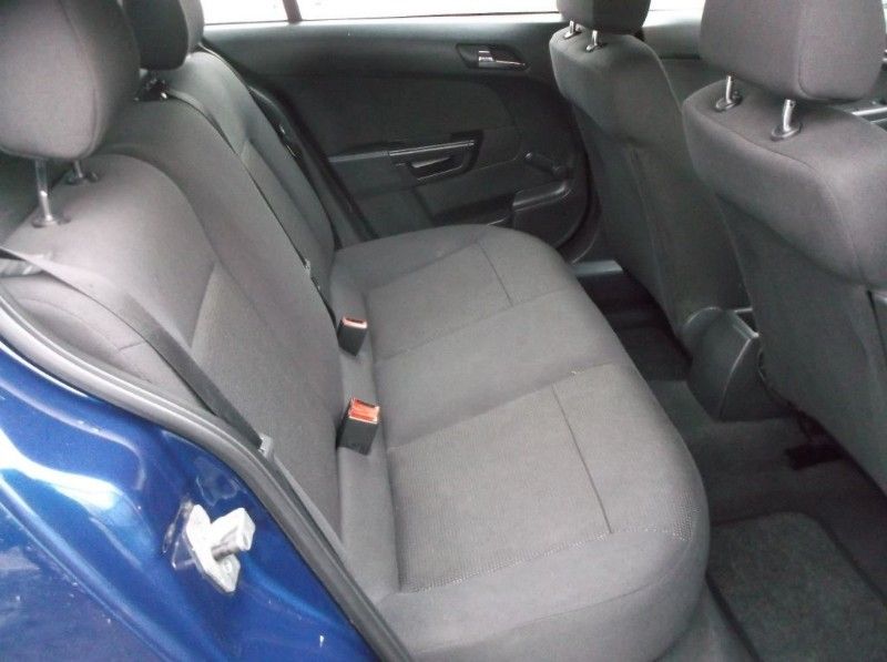 2006 Vauxhall Astra 1.6 Life 16V image 8