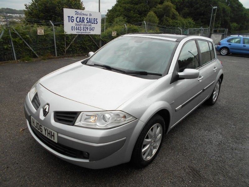 2006 Renault Megane Dynamique VVT image 2