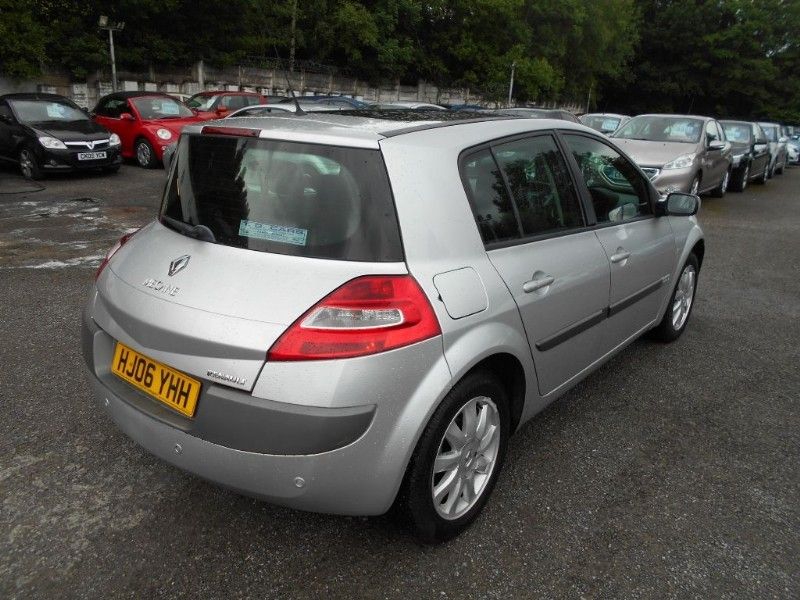 2006 Renault Megane Dynamique VVT image 5