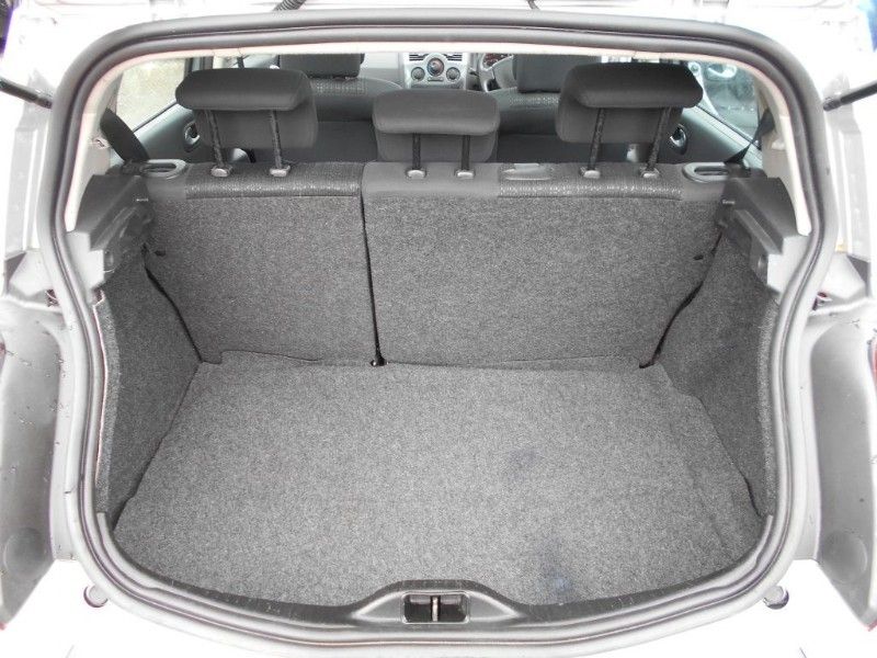 2006 Renault Megane Dynamique VVT image 8