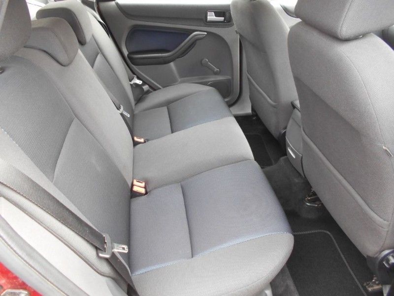 2006 Ford Focus 1.8 Zetec image 8