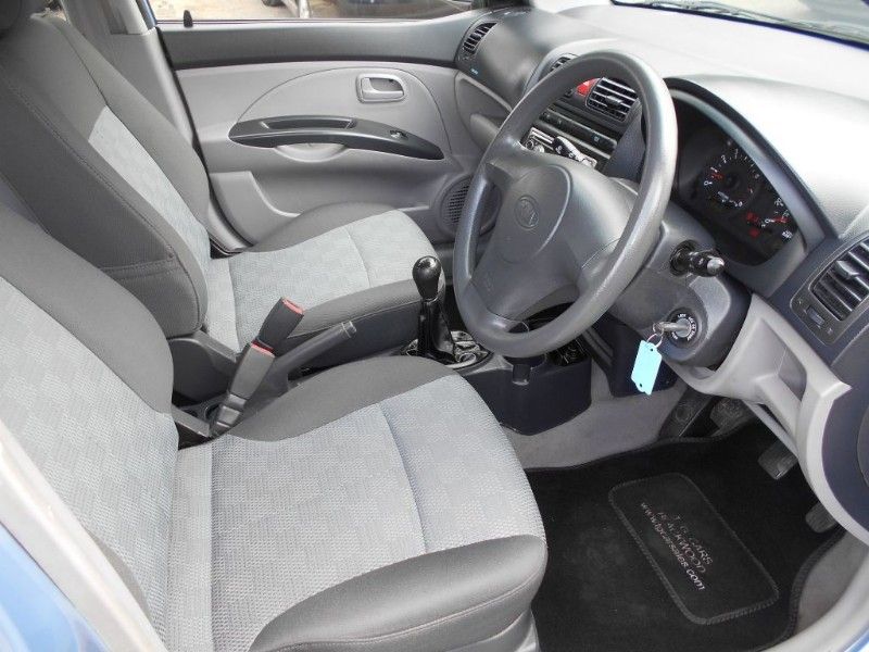 2007 Kia Picanto 1.1 LS image 6