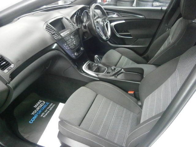 2011 Vauxhall Insignia 2.0cdti SRI VX-LINE image 10