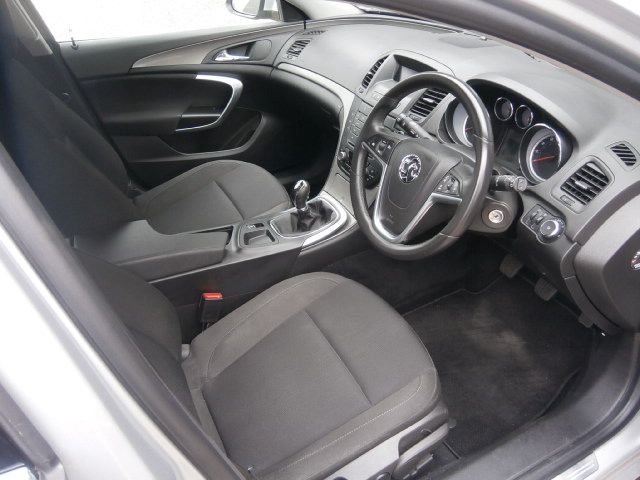 2011 Vauxhall Insignia 2.0CDti image 7