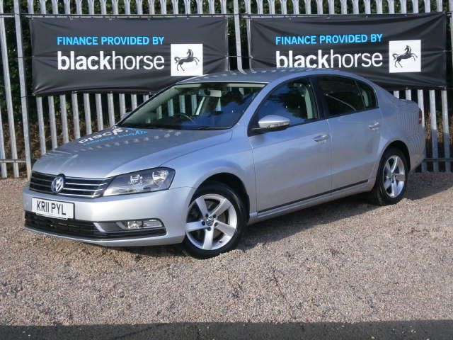 2011 Volkswagen Passat 1.6 TDI S 4dr image 4