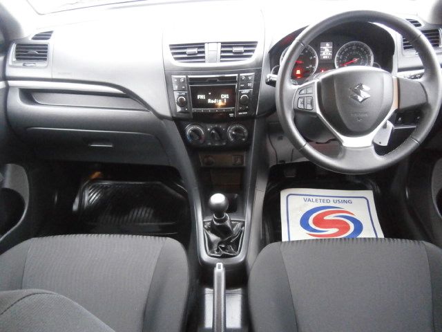 2013 Suzuki Swift 1.3 DDiS SZ3 5dr image 9