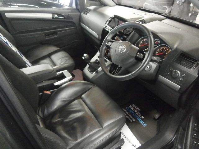 2012 Vauxhall Zafira 1.7 CDTi ecoFLEX 16v 5dr image 6