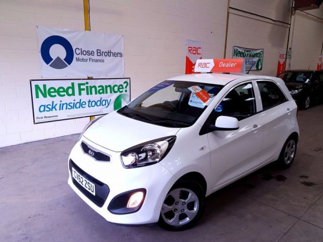 2012 Kia Picanto 1.0 1 5d image 1