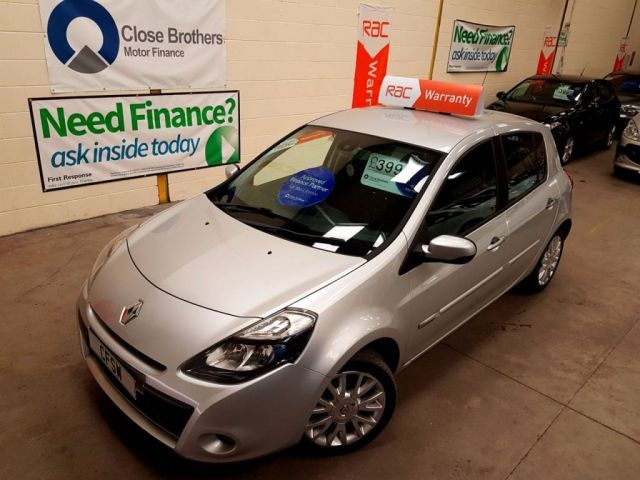 2009 Renault Clio 1.5 DCI 5d image 1
