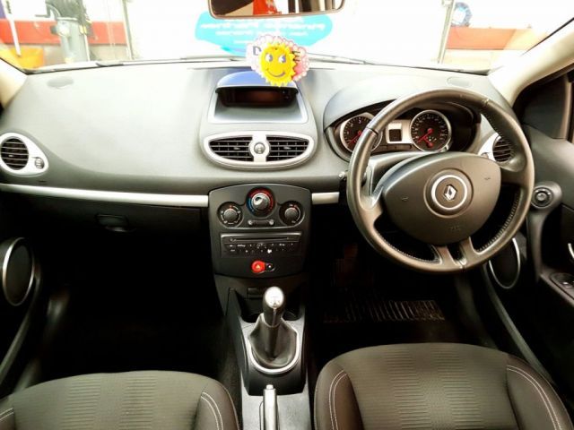2009 Renault Clio 1.5 DCI 5d image 7