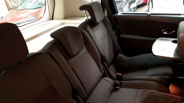 2010 Renault Scenic 1.5 DCI 5d image 7
