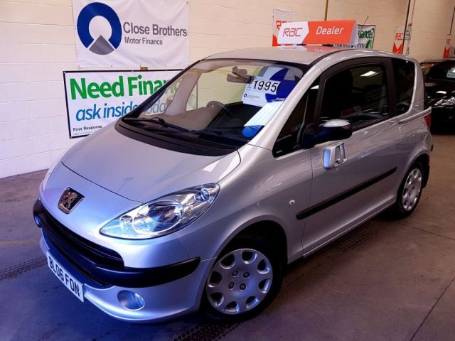 2006 Peugeot 1007 1.4 DOLCE 8V 3d image 1